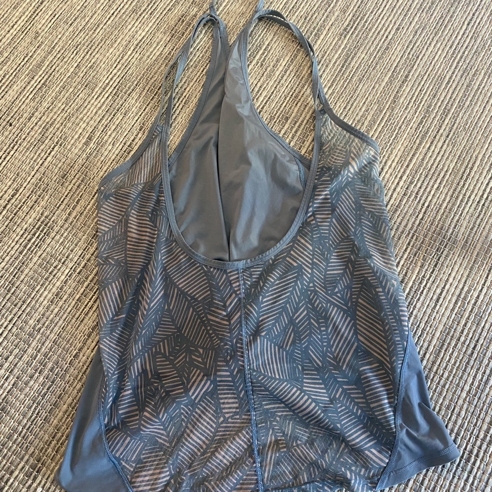 Lululemon Work-Out Tank Top - Picture 2 of 3